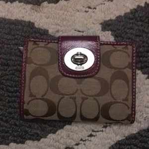 Coach bi fold